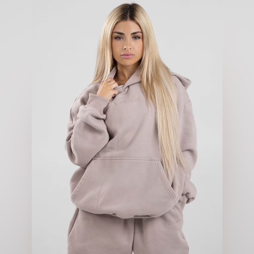 Comfrt Oversized Signature Fit Hoodie